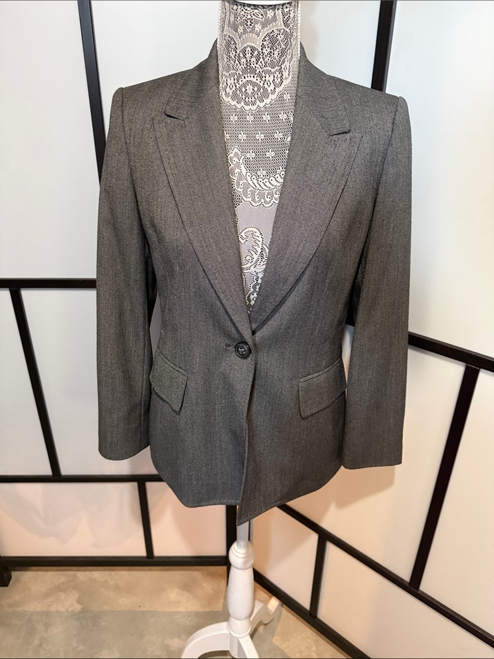 Anne Klein Gray Tailored Single-Button Blazer